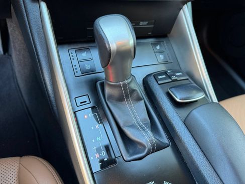 Used 2014 Lexus IS 350 w/ Navigation Package RWD image 24