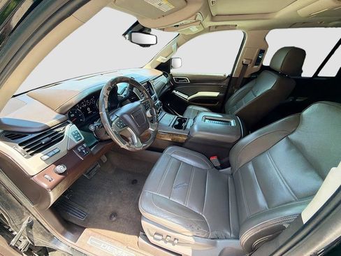 Used 2018 GMC Yukon Denali w/ Denali Ultimate Package RWD image 25
