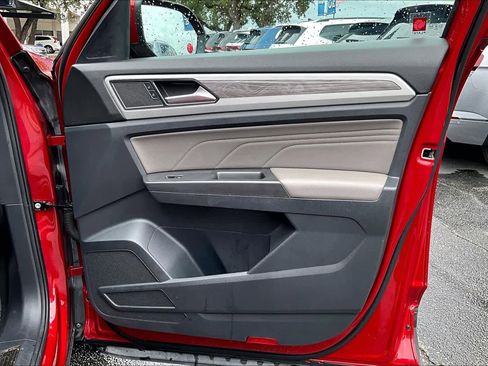 Certified 2022 Volkswagen Atlas Cross Sport SE w/ Black Wheel Package image 22