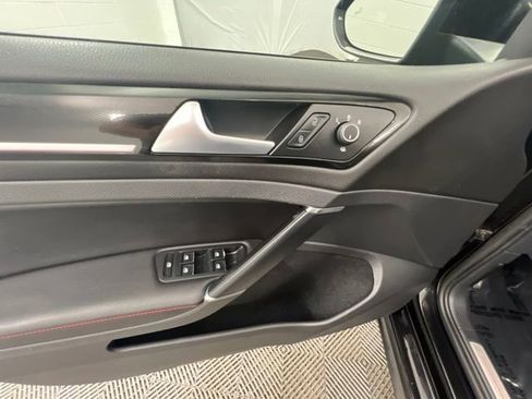 Used 2017 Volkswagen GTI Autobahn FWD image 13