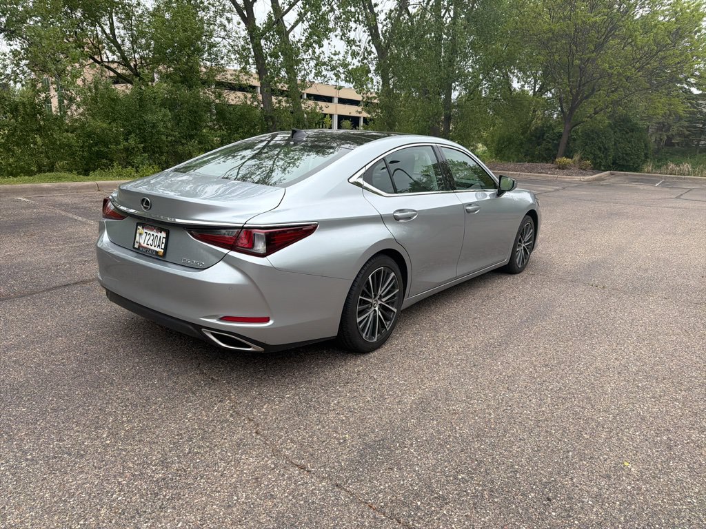 Certified 2023 Lexus ES 350 w/ Premium Package FWD image 22