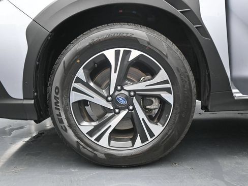 Used 2025 Subaru Crosstrek 2.5i Premium AWD/4WD image 25