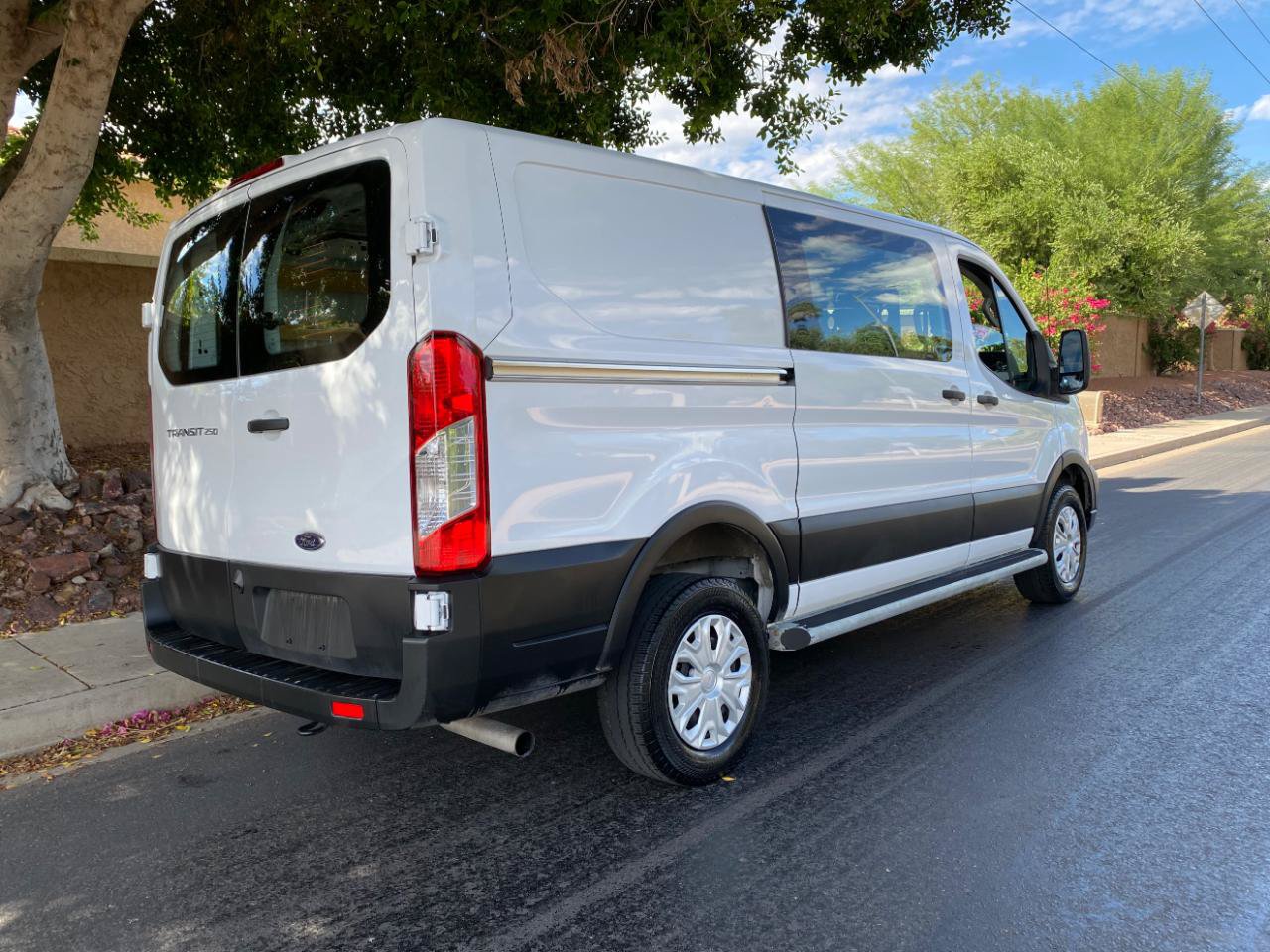 Used 2025 Ford Transit 250 Low Roof w/ Exterior Upgrade Package RWD image 3