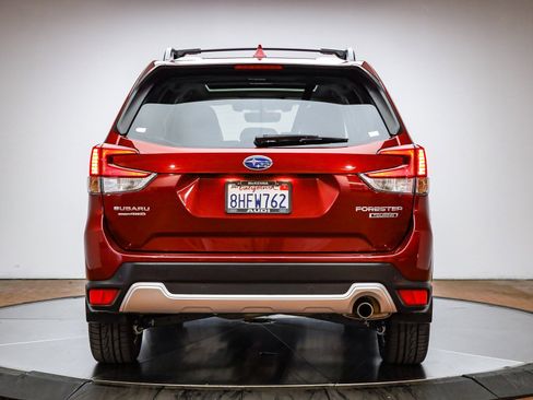 Used 2019 Subaru Forester Touring image 8