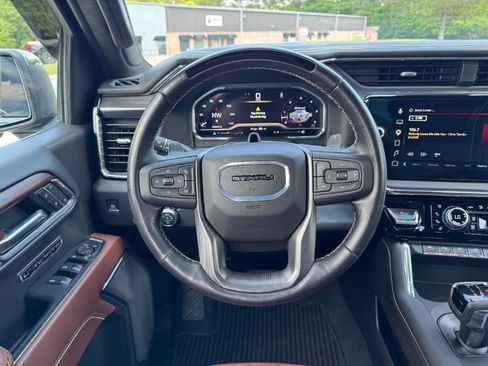 Used 2025 GMC Sierra 1500 Denali Ultimate AWD/4WD image 23