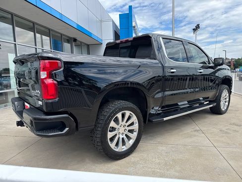 Used 2020 Chevrolet Silverado 1500 High Country w/ Technology Package AWD/4WD image 5