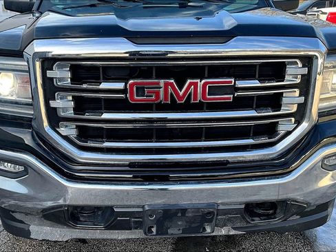 Used 2018 GMC Sierra 1500 SLT w/ SLT Premium Package image 32