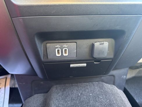 Used 2017 Ford F350 XLT image 19