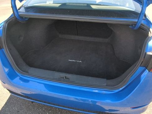 Used 2024 Nissan Sentra SV FWD image 31