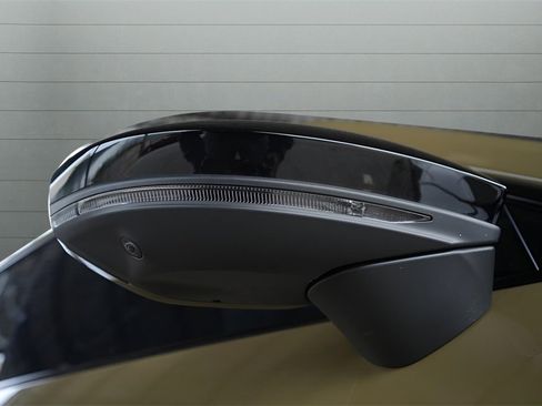 Used 2024 Audi RS e-tron GT image 13