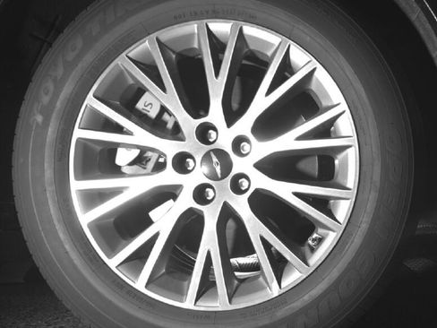Used 2025 Genesis GV80 2.5T Standard AWD/4WD image 15