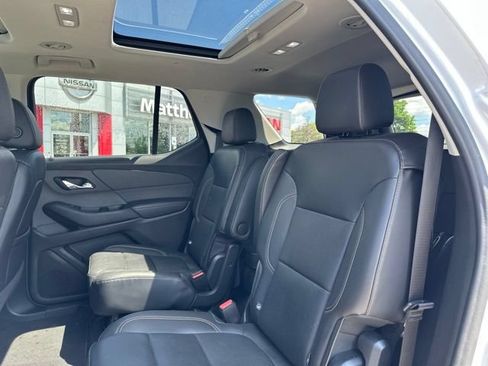 Used 2021 Chevrolet Traverse Premier w/ Redline Edition AWD/4WD image 19