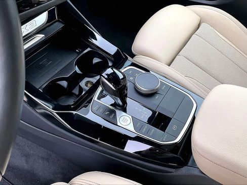 Certified 2024 BMW X3 sDrive30i w/ Premium Package image 17