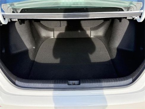 Used 2024 Honda Accord EX image 4