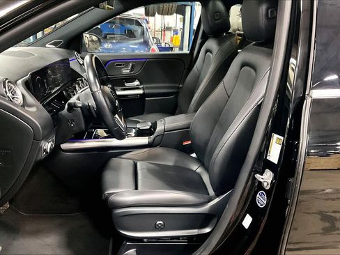 Used 2023 Mercedes-Benz GLA 250 4MATIC image 9