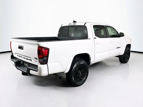 Used 2022 Toyota Tacoma SR5 image 9