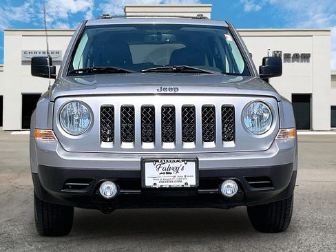 Used 2016 Jeep Patriot High Altitude AWD/4WD image 3