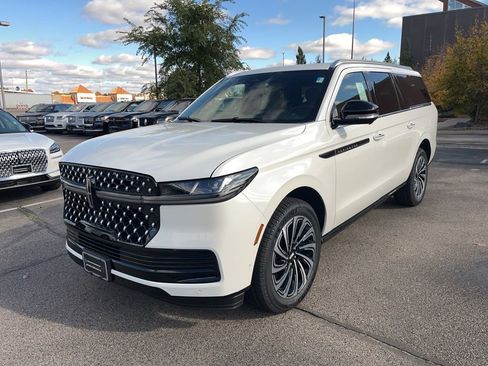 New 2025 Lincoln Navigator L Black Label image 1