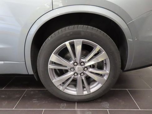 Used 2024 Cadillac XT6 Premium Luxury w/ Technology Package image 14