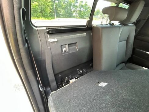 Certified 2024 Toyota Tacoma SR5 AWD/4WD image 42