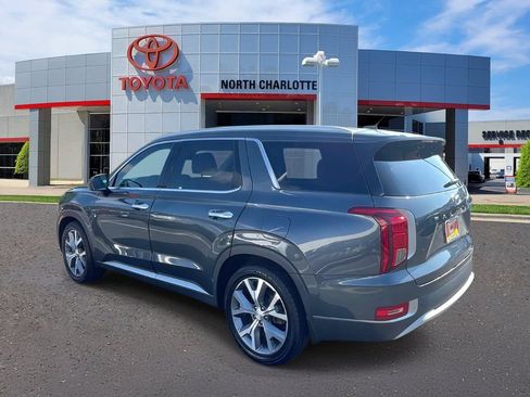 Used 2020 Hyundai Palisade SEL w/ Premium Package AWD/4WD image 4