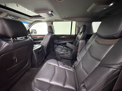 Used 2015 Cadillac Escalade ESV Premium AWD/4WD image 16
