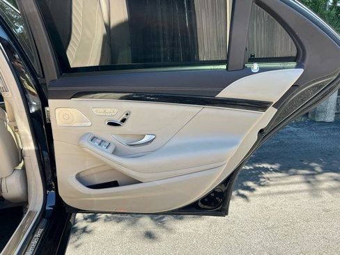 Used 2015 Mercedes-Benz S 550 4MATIC Sedan image 34