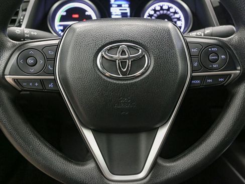 Used 2024 Toyota Camry LE FWD image 32