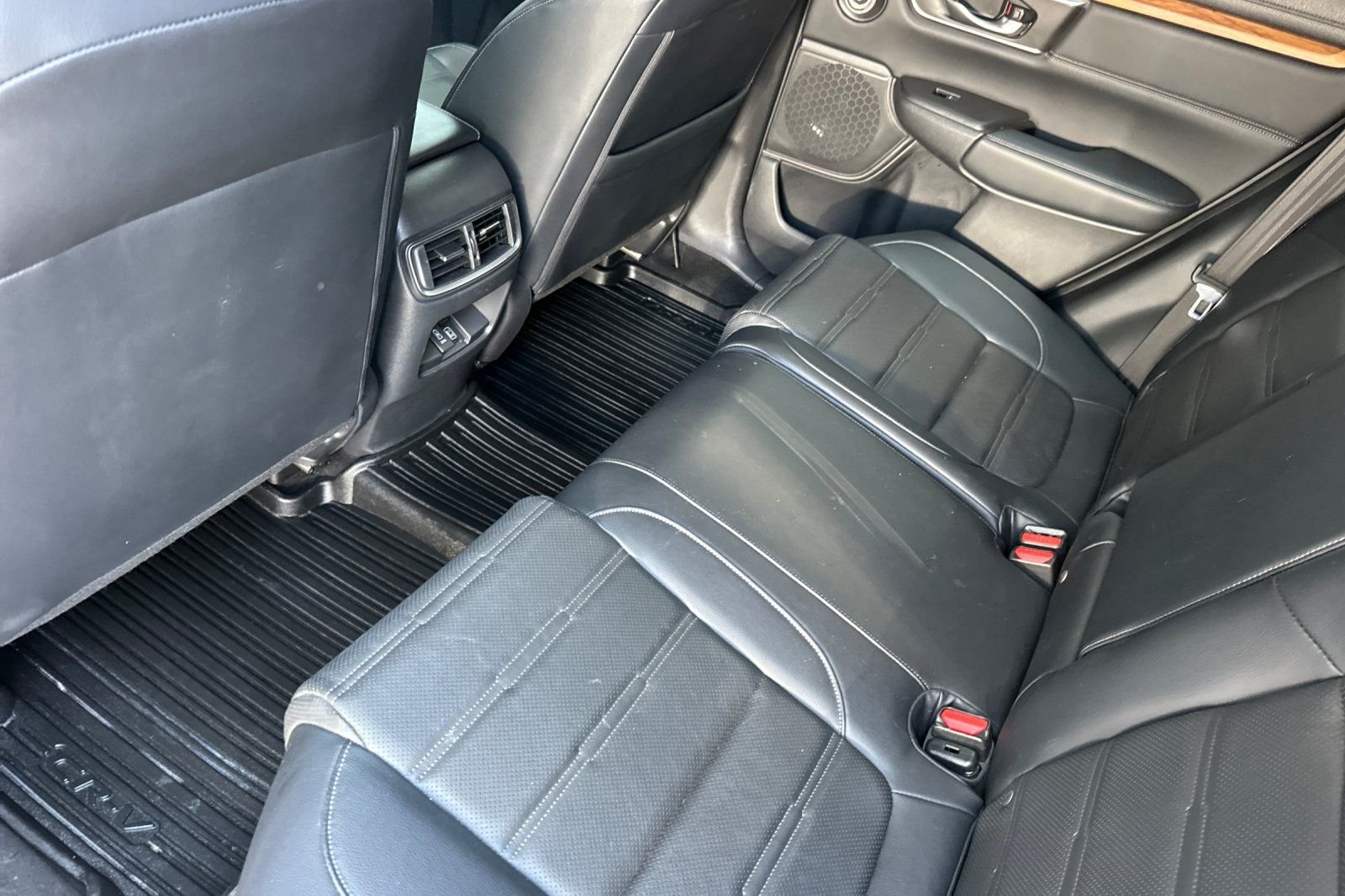 Used 2019 Honda CR-V Touring image 13