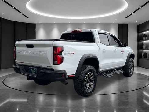 Certified 2024 Chevrolet Colorado ZR2 w/ ZR2 Convenience Package III AWD/4WD image 5