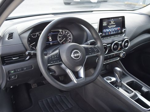 Used 2024 Nissan Sentra SV image 18