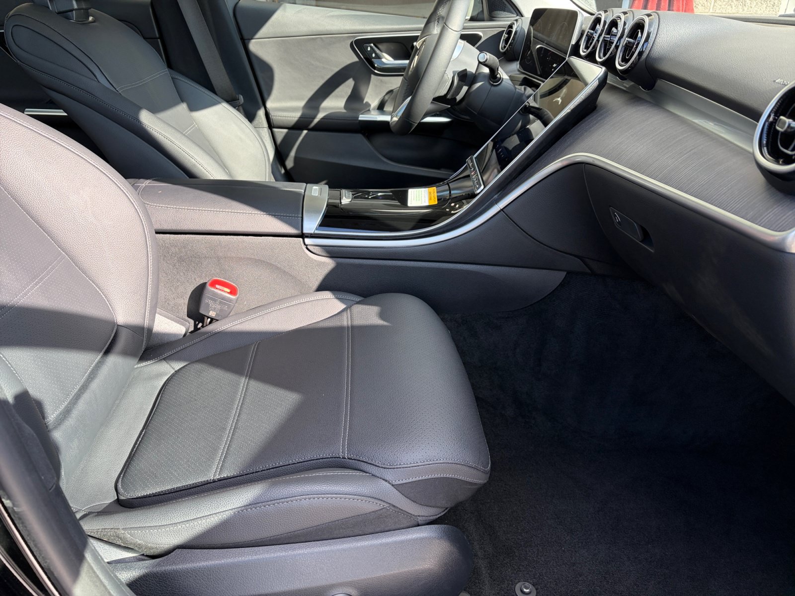 Used 2026 Mercedes-Benz C 300 4MATIC Sedan image 19