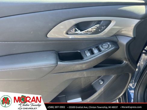Certified 2023 Chevrolet Traverse LT FWD image 15