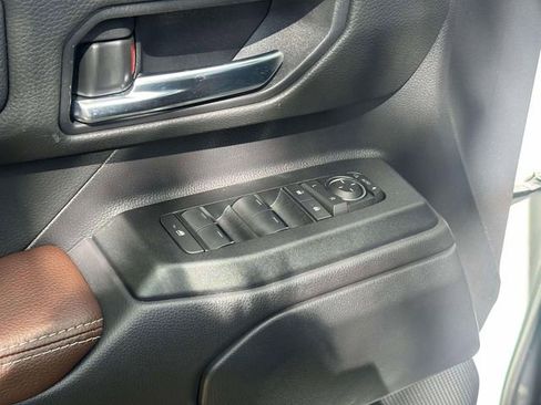 Used 2025 Toyota Land Cruiser AWD/4WD image 17