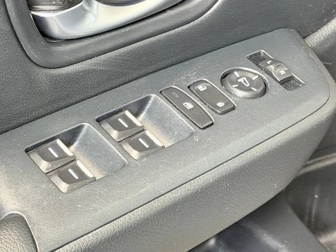 Used 2025 Honda Pilot Touring image 12