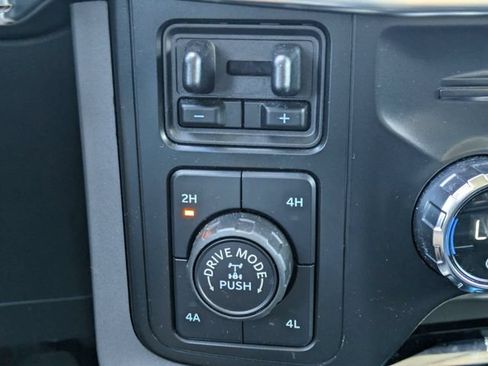 Used 2021 Ford F150 Lariat w/ Equipment Group 502A High AWD/4WD image 29