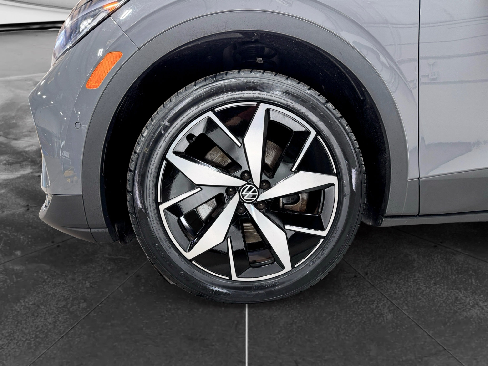 Used 2023 Volkswagen ID.4 Pro S AWD/4WD image 29