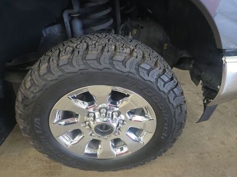 Used 2019 Ford F250 Lariat w/ Chrome Package AWD/4WD image 2