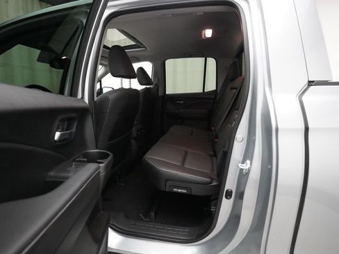 Used 2025 Honda Ridgeline RTL image 15