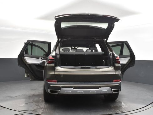 Certified 2025 BMW X5 xDrive40i w/ Premium Package image 50