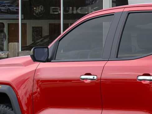 New 2026 GMC Canyon Denali AWD/4WD image 12