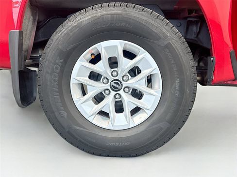 Used 2025 Nissan Frontier S image 29