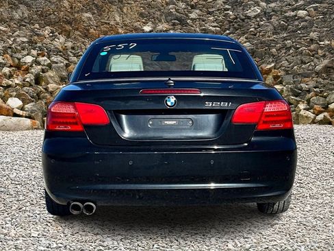 Used 2013 BMW 328i Convertible image 4