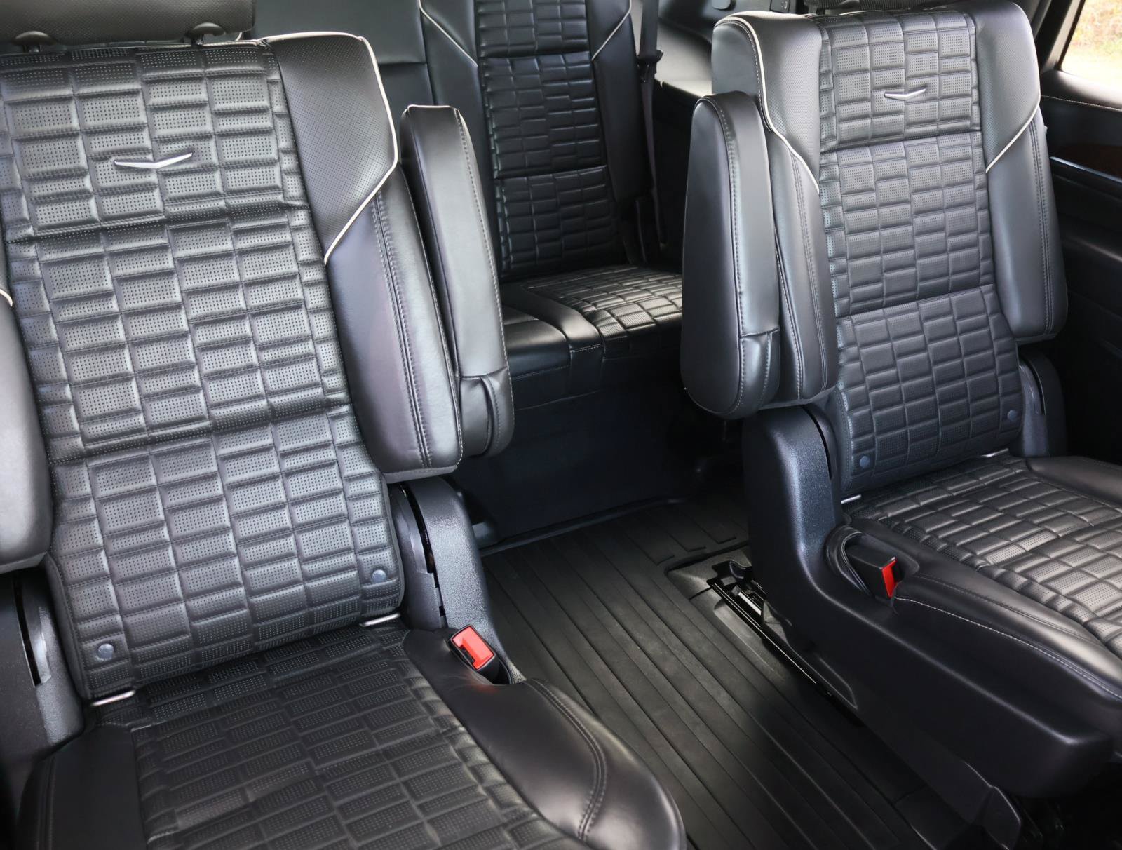 Used 2021 Cadillac Escalade Sport Platinum AWD/4WD image 22
