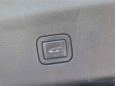 Used 2019 Buick Enclave Avenir w/ Trailering Package, 5000 lbs. AWD/4WD image 14