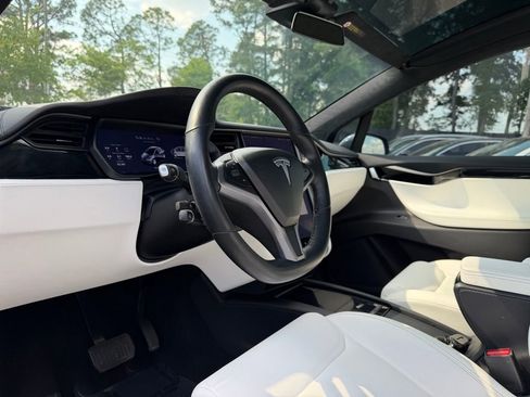 Used 2020 Tesla Model X AWD/4WD image 9
