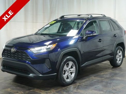 Used 2023 Toyota RAV4 XLE w/ Convenience Package FWD image 2