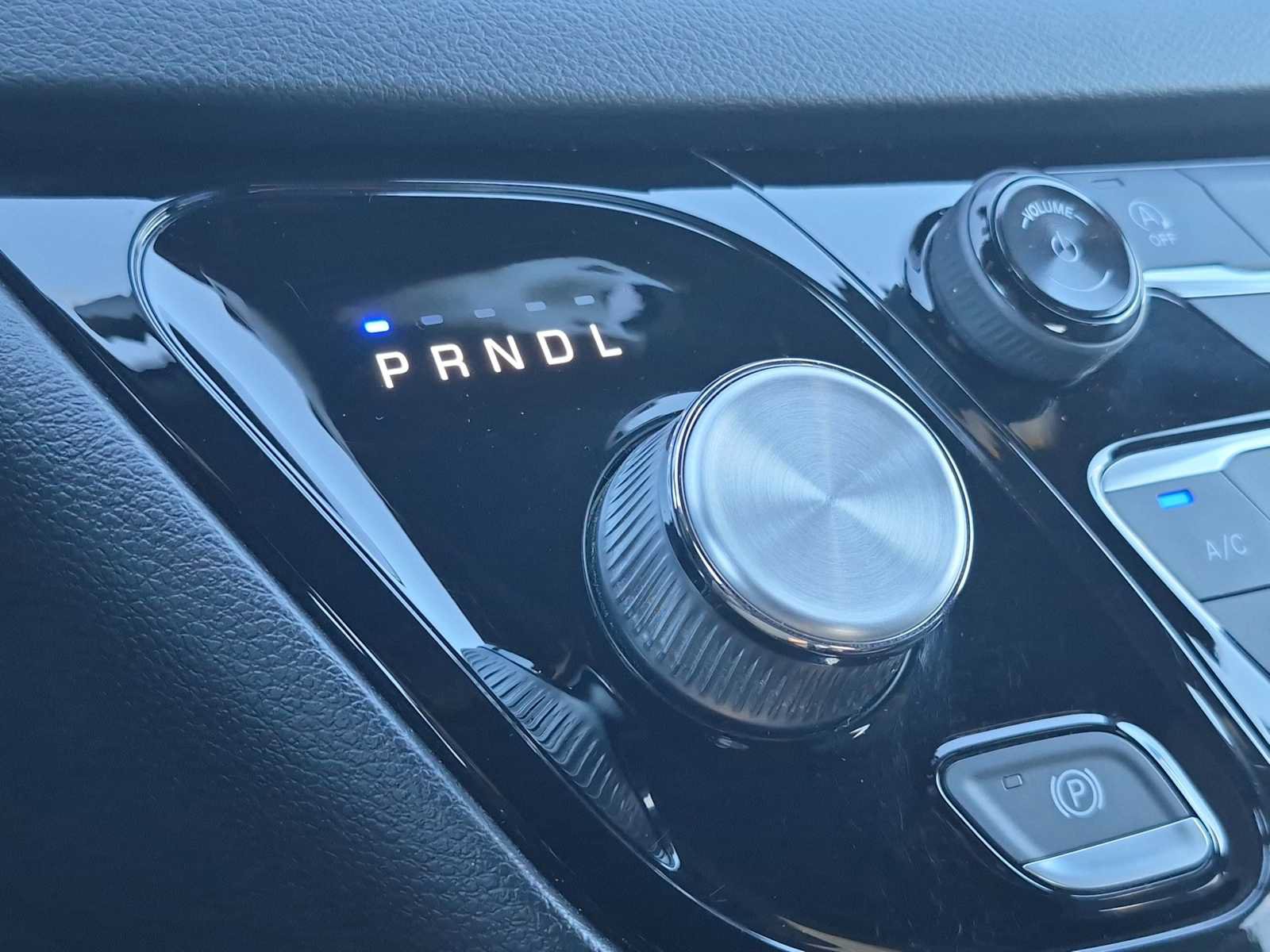 Used 2019 Chrysler Pacifica Touring Plus w/ S Appearance Package FWD image 30