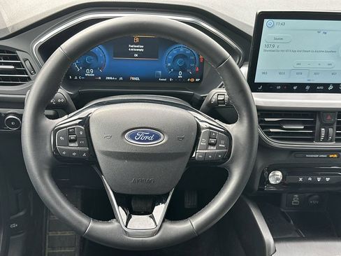 Used 2025 Ford Escape Platinum AWD/4WD image 23