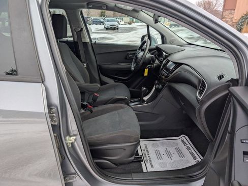 Used 2020 Chevrolet Trax LS w/ Tint and Cruise Package image 11